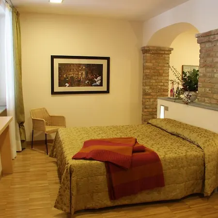 Dell'arte Hotel 4*