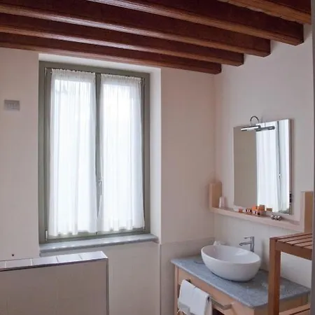 Dell'arte Hotel Solonghello