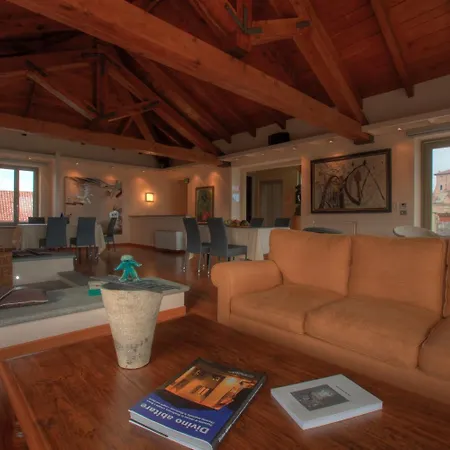 Dell'arte Hotel Solonghello