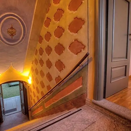 Dell'arte Отель Солонгелло